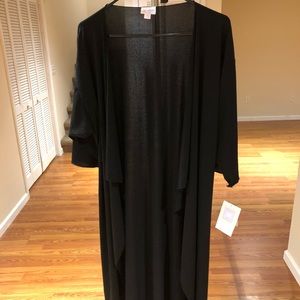 LuLaRoe Small Shirley Black NWT